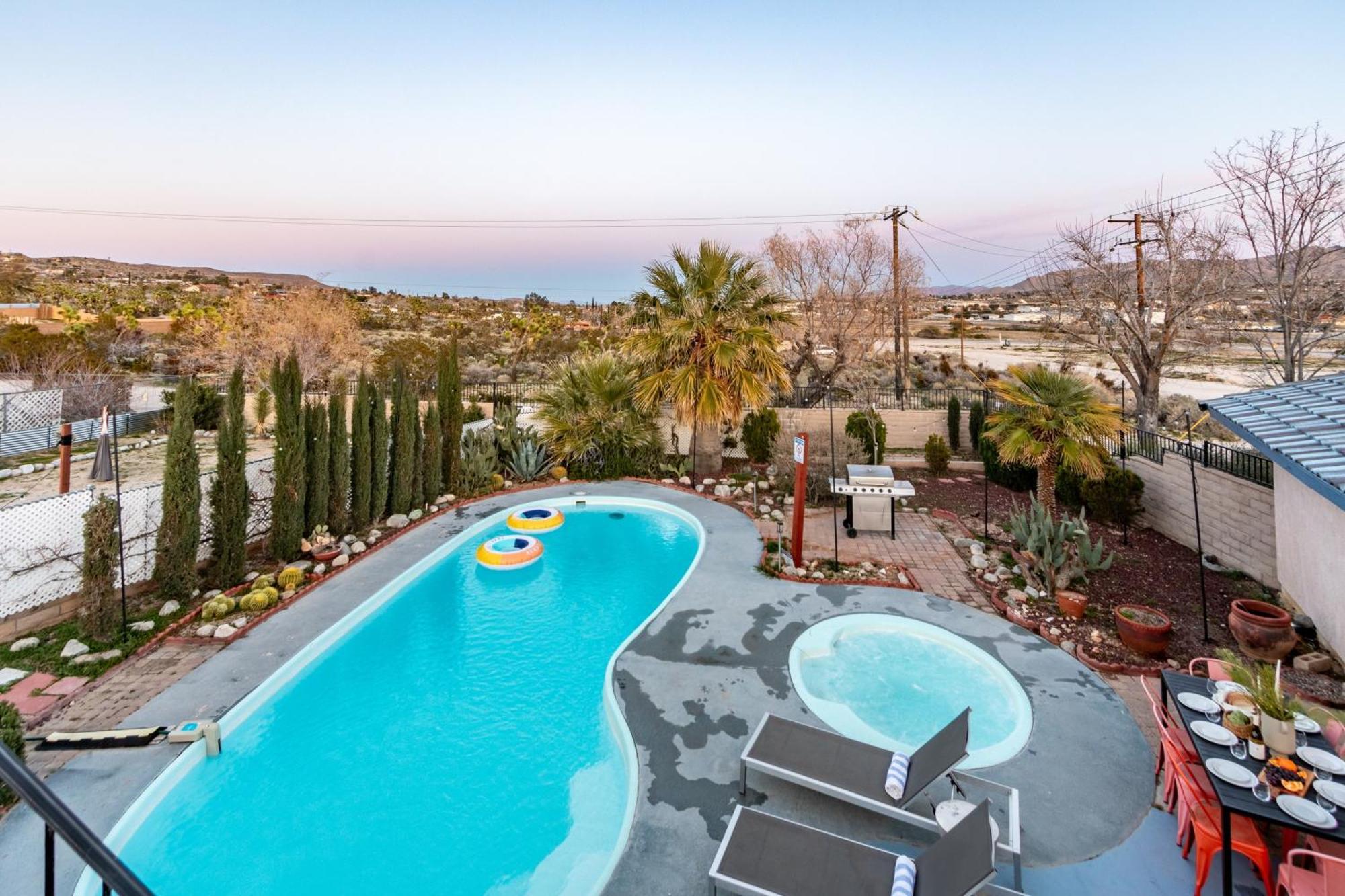 Archie By Avantstay Desert Retreat W Courtyard Edge Of Joshua Tree Yucca Valley Exterior photo